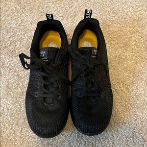 Women’s black sneakers
